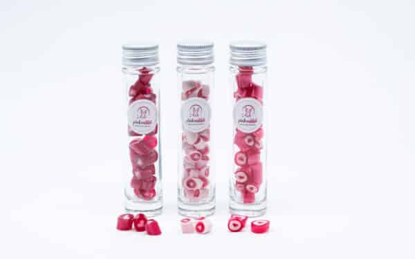Povetta 3x mal mit Bonbons davor scaled